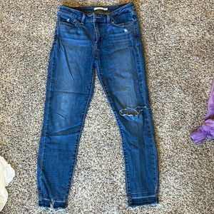 Levi 711 jeans